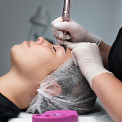 Eyebrow Shaping Gurgaon